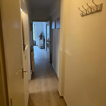 Lägenhet In *
